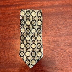 Tie by Italo Ferretti. 100% silk.